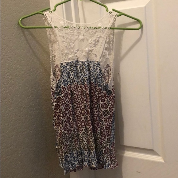 Patterned Tank Top - Picture 2 of 3